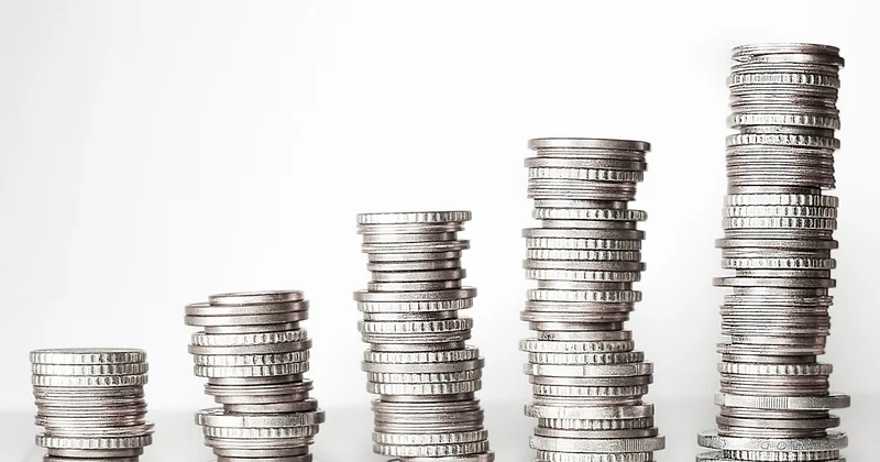 The real cost of replacing paid software with free software
